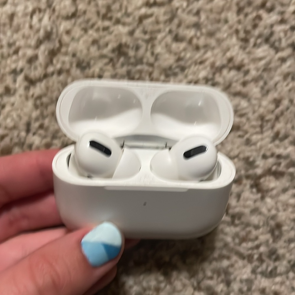 AIRPOD PROS